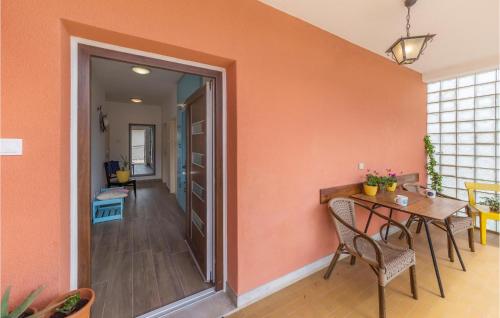 Nice Apartment In Fazana With Wifi