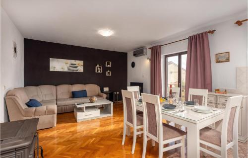 Stunning Apartment In Novi Vinodolski With Wifi