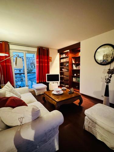 Air conditioned apartment 78 m2, Terrace 50m2