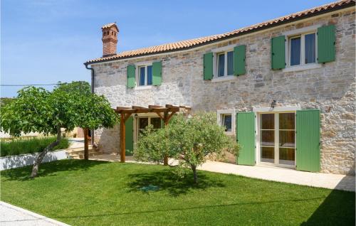 Κήπος έξω από το Gorgeous Home In Krnica