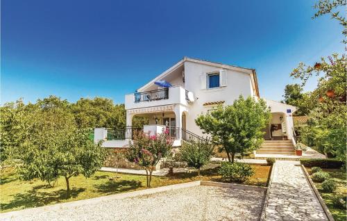 Lovely Apartment In Krk With Wifi