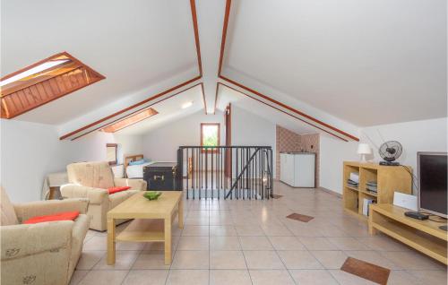 Amazing Home In Malinska