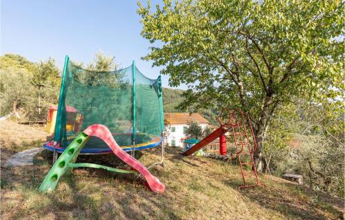 Gallery image of 2 Bedroom Beautiful Home In Marliana in Marliana