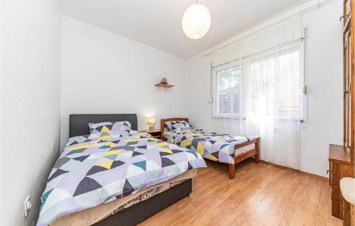 Beautiful Apartment In Trogir With Wifi