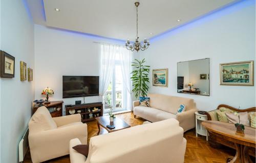 2 Bedroom Lovely Apartment In Dubrovnik