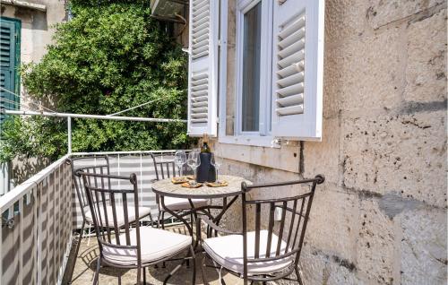 2 Bedroom Lovely Apartment In Dubrovnik