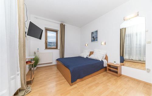 Amazing Apartment In Kastel Stafilic