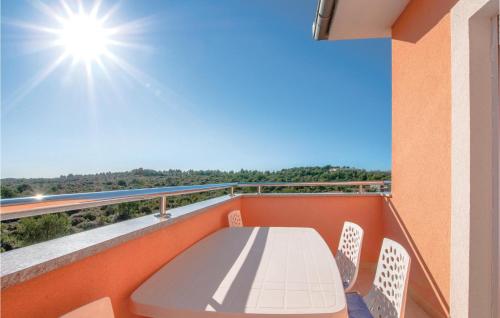 Four-Bedroom Apartment In Sibenik