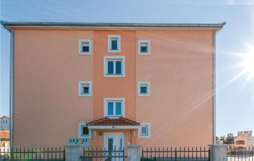 Four-Bedroom Apartment In Sibenik