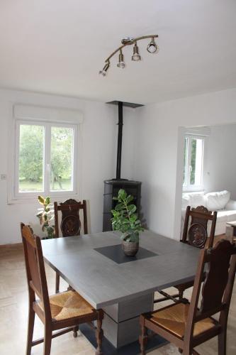 Photo de la galerie de l'établissement Chambre à la campagne, à Pluméliau