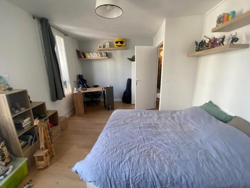 SUPERBE DUPLEX avec JARDIN PARTAGE à PARIS MENILMONTANT