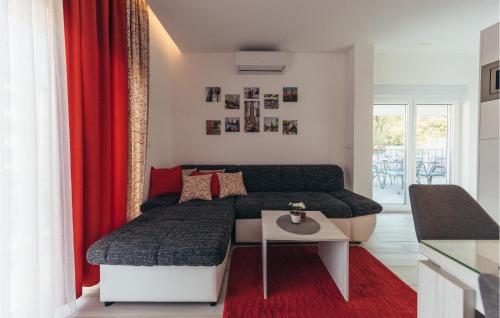 Galeriebild der Unterkunft Awesome Apartment In Okrug Gornji in Trogir
