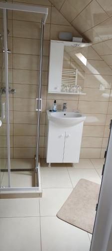 Ένα μπάνιο στο Randevú Panzió