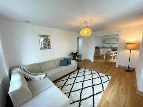 Kuchyň nebo kuchyňský kout v ubytování Appartement Moderne et Spacieux, à 10 min de la Gare
