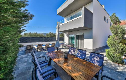 Lovely Home In Kastel Stari