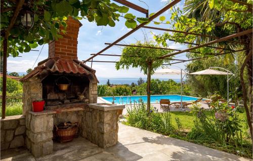 Gorgeous Apartment In Lovran