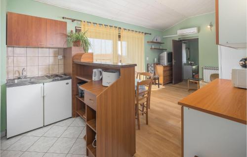 Gorgeous Apartment In Porec