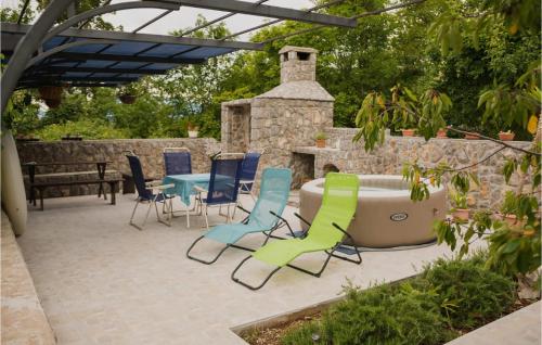 4 Bedroom Amazing Apartment In Rijeka