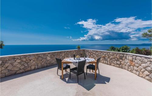 Amazing Home In Lubenice With Wifi