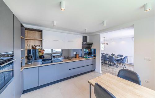 Awesome Home In Kastel Luksic
