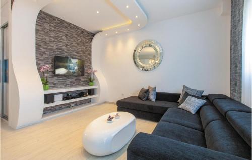 Awesome Home In Kastel Stari