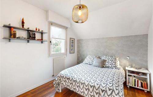 3 Bedroom Amazing Home In Saint-Malo