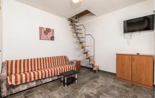 Beautiful Apartment In Senj With House Sea View
