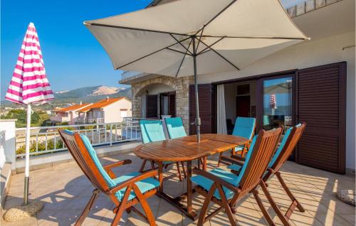 Nespecifikovaný výhled na hory nebo výhled na hory při pohledu z apartmánu