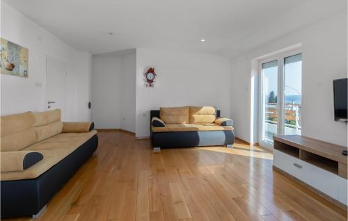 2 Bedroom Awesome Apartment In Crikvenica
