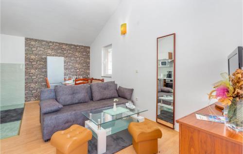 2 Bedroom Beach Front Apartment In Krk