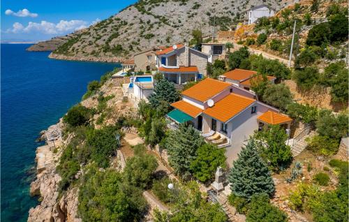 Lovely Home In Josinovac With Wifi