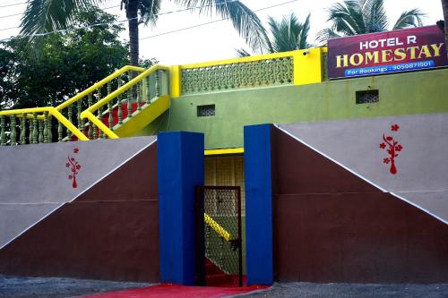 Fotografie z fotogalerie ubytování Hotel R homestay v destinaci Srīsailam