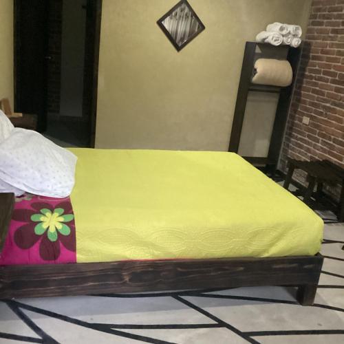 Cama o camas de una habitación en Hotel las carretas , spa y temazcal