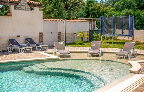 Cozy Apartment In Pula With Wifi