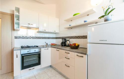Cozy Apartment In Pula With Wifi