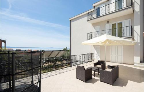 Balkón alebo terasa v ubytovaní 2 Bedroom Nice Apartment In Podstrana