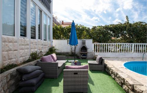 Nice Apartment In Zadar With Swimming Pool