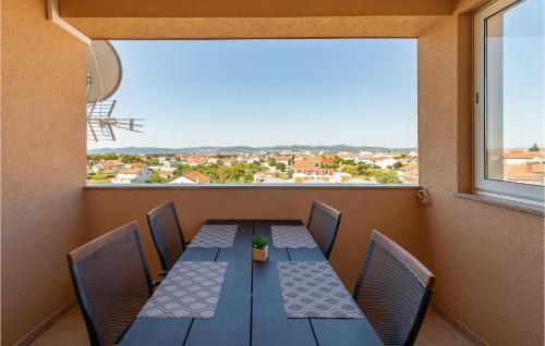 Cozy Apartment In Zadar With Wifi