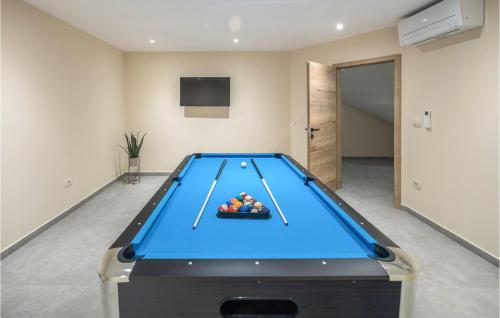 Amazing Home In Umag With Sauna