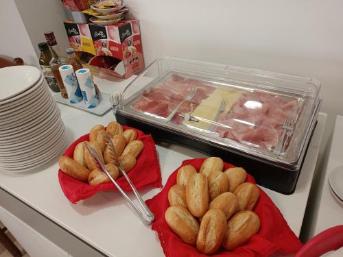 Jídlo v hotelu nebo okolí