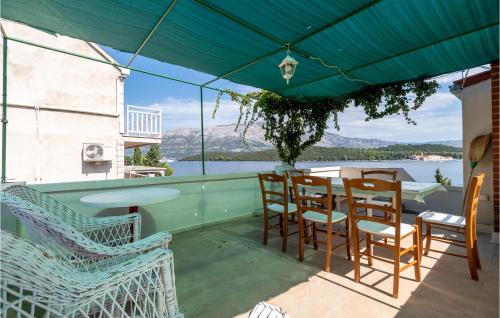 Three-Bedroom Apartment In Lumbarda