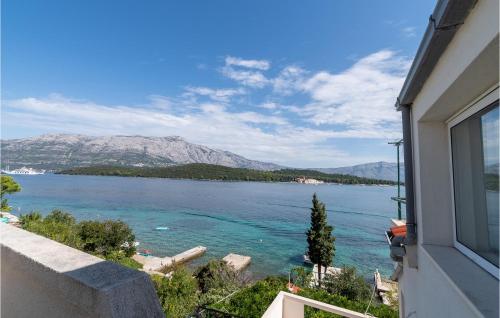 Three-Bedroom Apartment In Lumbarda