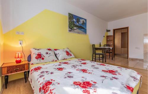 Gorgeous Apartment In Pula With Wifi
