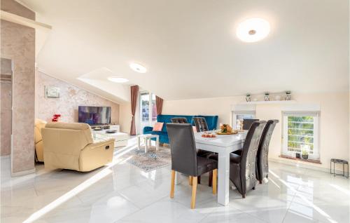 Beautiful Home In Pula