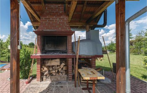 Φωτογραφία από το άλμπουμ του Three-Bedroom Holiday Home In Starjak σε Starjak