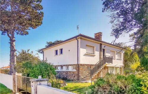 Stunning Home In Saint-Hilaire-De-Riez