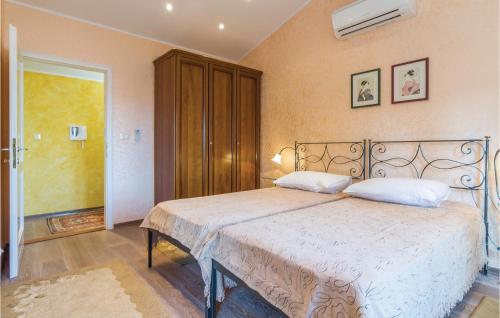 Cozy Home In Rovinj With Wifi