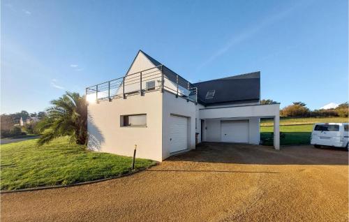 Awesome Apartment In Planguenoual