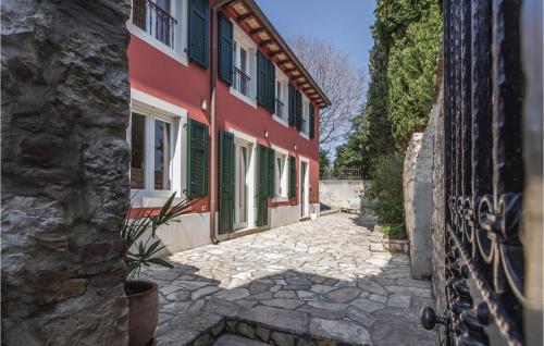 Cozy Home In Rovinj With Wifi