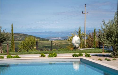 Πισίνα στο ή κοντά στο Villa Paradiso Distria